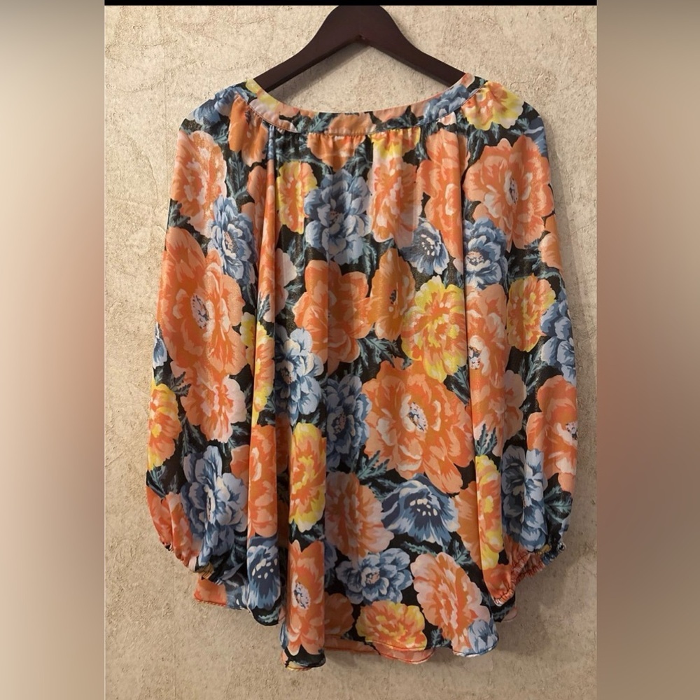 Lauren Conrad Floral Shimmer Blouse Size XXL - Picture 2 of 4